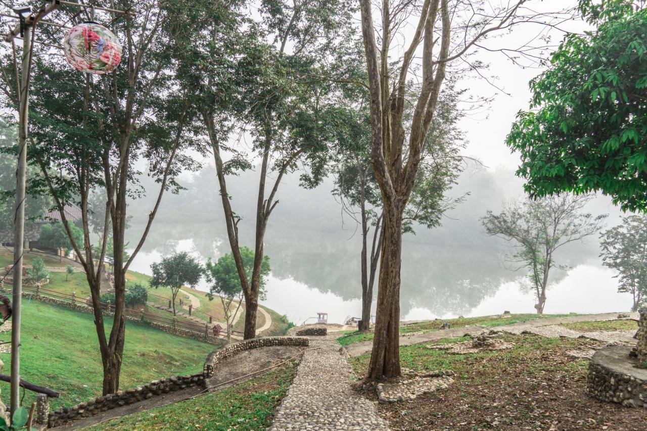 Nan Waterside Hong Bon Nern住宿加早餐旅馆 外观 照片