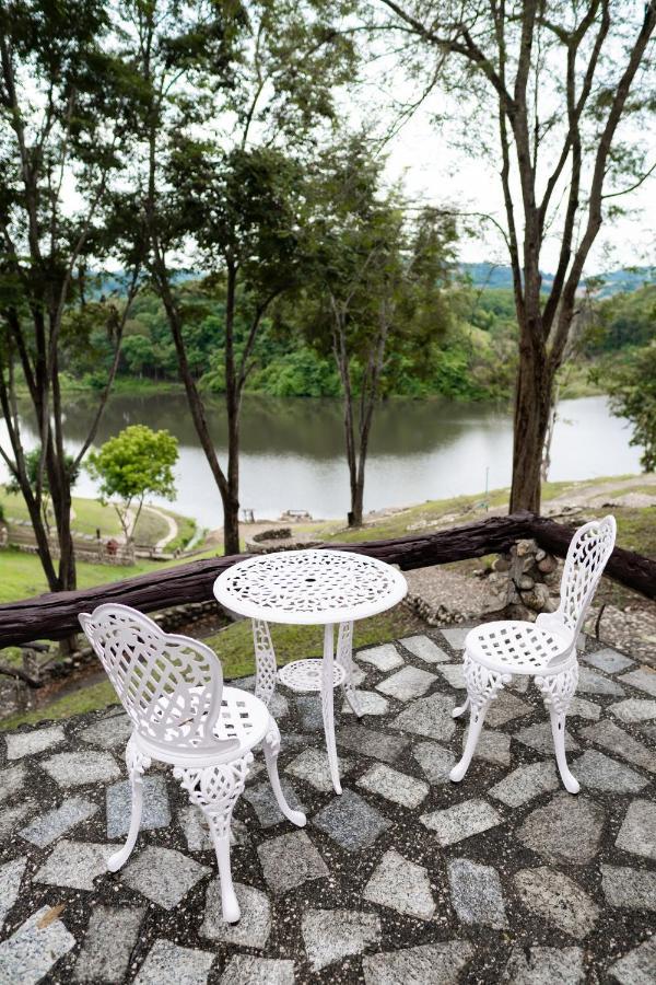 Nan Waterside Hong Bon Nern住宿加早餐旅馆 外观 照片
